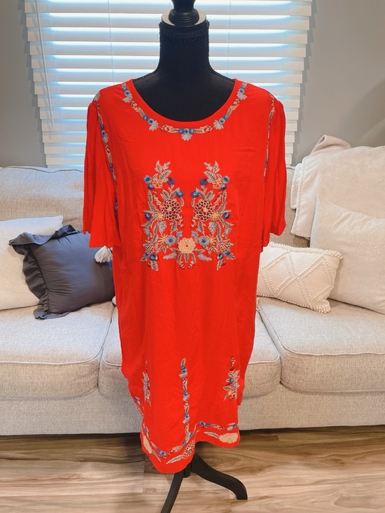 entro Dresses & Skirts - New With Tags Entro Red Embroidered Mini Dress Size XL